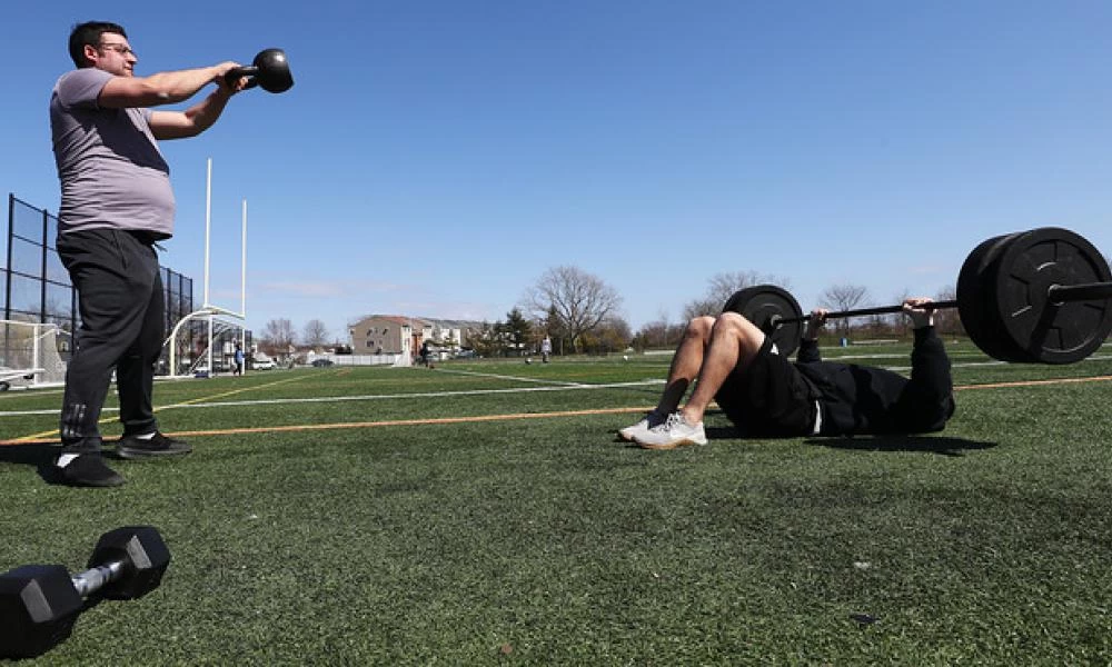 Κορονοϊός: Η άσκηση μπορεί να μειώσει τις επιπλοκές της νόσου